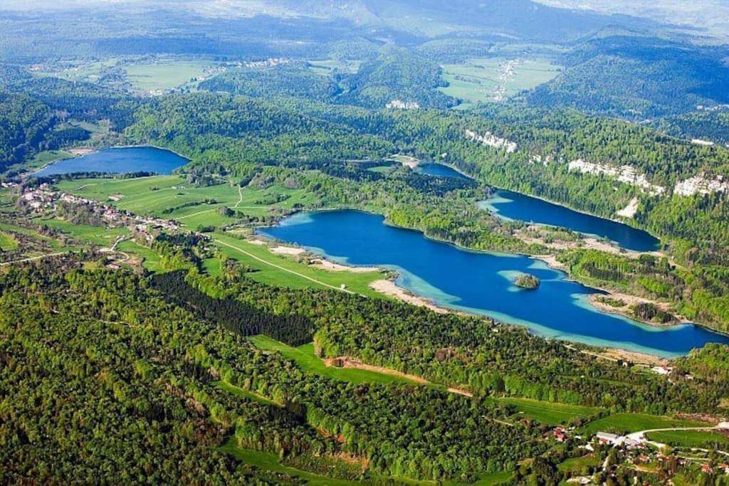 Superbe Appartement Au Coeur Du Jura Champagnole Luaran gambar