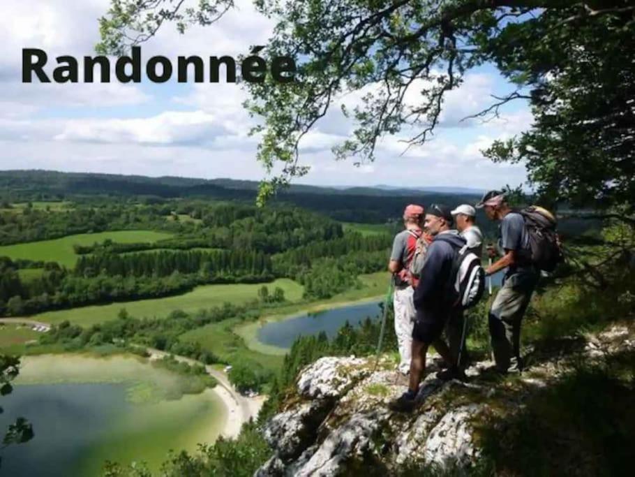 Superbe Appartement Au Coeur Du Jura Champagnole Luaran gambar