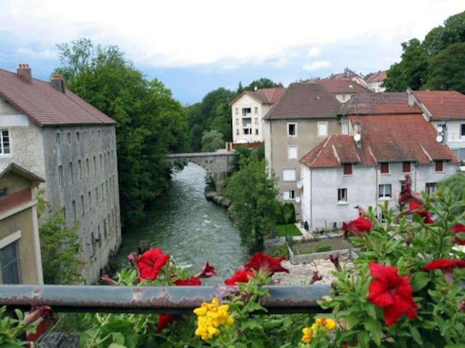 Superbe Appartement Au Coeur Du Jura Champagnole Luaran gambar