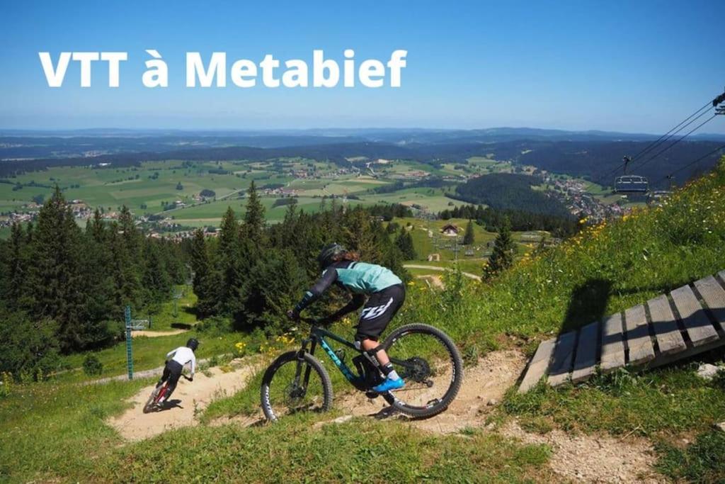 Superbe Appartement Au Coeur Du Jura Champagnole Luaran gambar